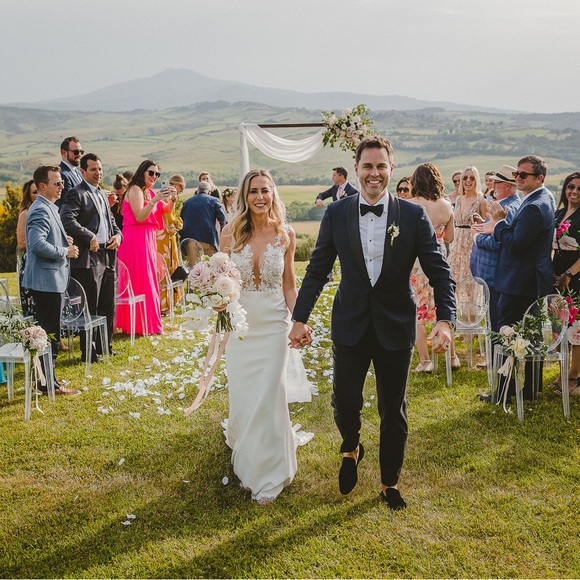 Meet your Posher, Jennie - Picture 1 of 1